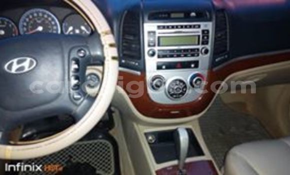 Acheter Occasion Voiture Hyundai Santa Fe Gris à Lomé, Togo Acheter Occasion Voiture Hyundai Santa Fe Gris à Lomé, Togo