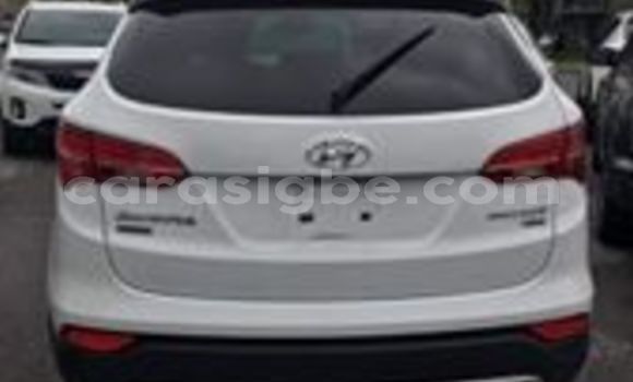 Acheter Occasion Voiture Hyundai Santa Fe Blanc à Lomé, Togo Acheter Occasion Voiture Hyundai Santa Fe Blanc à Lomé, Togo