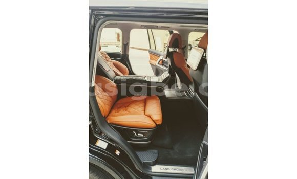 Buy Import Toyota Land Cruiser Black Car in Import - Dubai in Togo Buy Import Toyota Land Cruiser Black Car in Import - Dubai in Togo