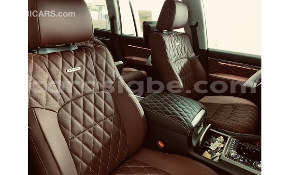 Acheter Import Voiture Toyota Land Cruiser Noir à Import - Dubai, Togo Acheter Import Voiture Toyota Land Cruiser Noir à Import - Dubai, Togo