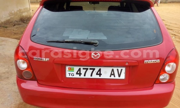 Acheter Occasion Voiture Mazda 323 Rouge à Lomé, Maritime Acheter Occasion Voiture Mazda 323 Rouge à Lomé, Maritime