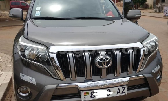Acheter Occasion Voiture Toyota Prado Gris à Lomé, Togo Acheter Occasion Voiture Toyota Prado Gris à Lomé, Togo