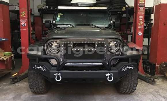 Acheter Occasion Voiture Jeep Wrangler Noir à Lomé, Togo Acheter Occasion Voiture Jeep Wrangler Noir à Lomé, Togo