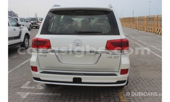 Buy Import Toyota Land Cruiser White Car in Import - Dubai in Togo Buy Import Toyota Land Cruiser White Car in Import - Dubai in Togo