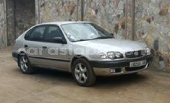 Acheter Occasion Voiture Toyota Corolla Gris à Lomé, Togo Acheter Occasion Voiture Toyota Corolla Gris à Lomé, Togo