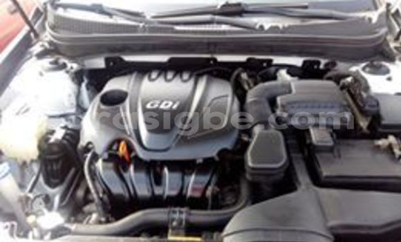 Buy Used Hyundai Sonata White Car in Lome in Togo Buy Used Hyundai Sonata White Car in Lome in Togo