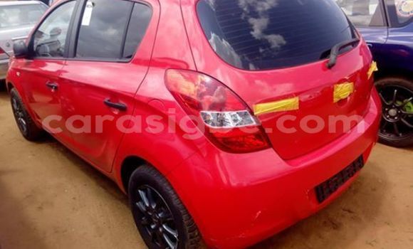 Buy Used Hyundai i20 Red Car in Lome in Togo Buy Used Hyundai i20 Red Car in Lome in Togo