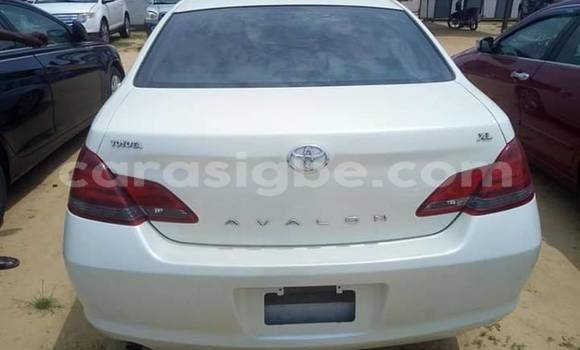 Acheter Occasion Voiture Toyota Allion Blanc à Lomé, Togo Acheter Occasion Voiture Toyota Allion Blanc à Lomé, Togo