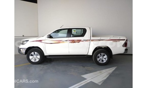 Buy Import Toyota Hilux White Car in Import - Dubai in Togo Buy Import Toyota Hilux White Car in Import - Dubai in Togo