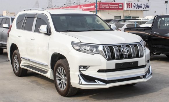 Acheter Import Voiture Toyota Prado Blanc à Import - Dubai, Togo Acheter Import Voiture Toyota Prado Blanc à Import - Dubai, Togo