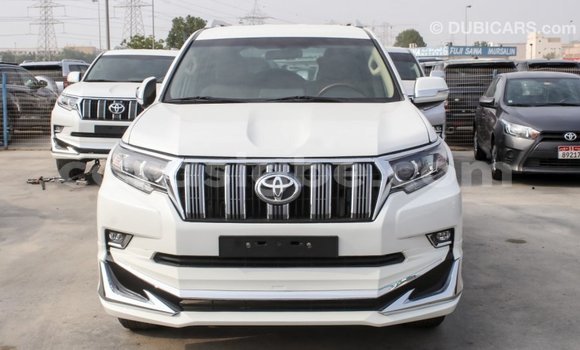 Acheter Import Voiture Toyota Prado Blanc à Import - Dubai, Togo Acheter Import Voiture Toyota Prado Blanc à Import - Dubai, Togo