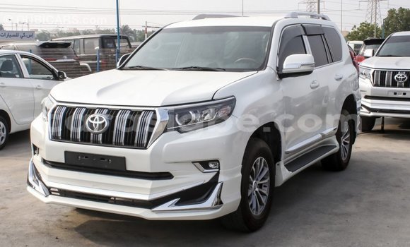Acheter Import Voiture Toyota Prado Blanc à Import - Dubai, Togo Acheter Import Voiture Toyota Prado Blanc à Import - Dubai, Togo