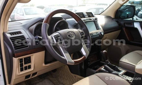 Acheter Import Voiture Toyota Prado Blanc à Import - Dubai, Togo Acheter Import Voiture Toyota Prado Blanc à Import - Dubai, Togo