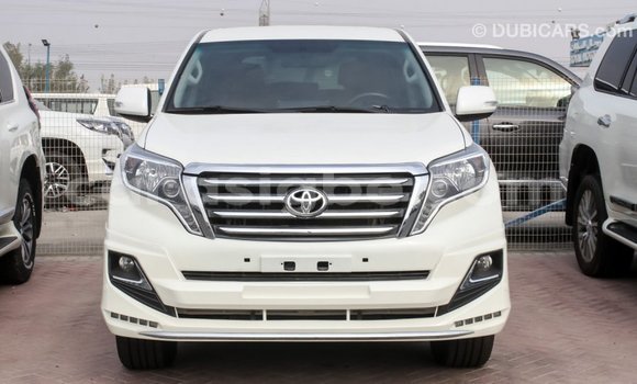 Acheter Import Voiture Toyota Prado Blanc à Import - Dubai, Togo Acheter Import Voiture Toyota Prado Blanc à Import - Dubai, Togo