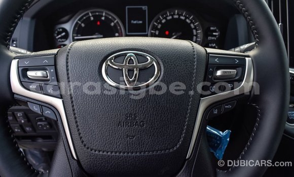 Buy Import Toyota Land Cruiser White Car in Import - Dubai in Togo Buy Import Toyota Land Cruiser White Car in Import - Dubai in Togo