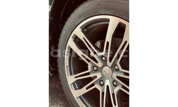 Acheter Import Voiture Toyota Land Cruiser Noir à Import - Dubai, Togo Acheter Import Voiture Toyota Land Cruiser Noir à Import - Dubai, Togo