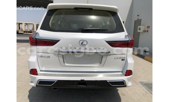 Acheter Import Voiture Lexus LX Blanc à Import - Dubai, Togo Acheter Import Voiture Lexus LX Blanc à Import - Dubai, Togo