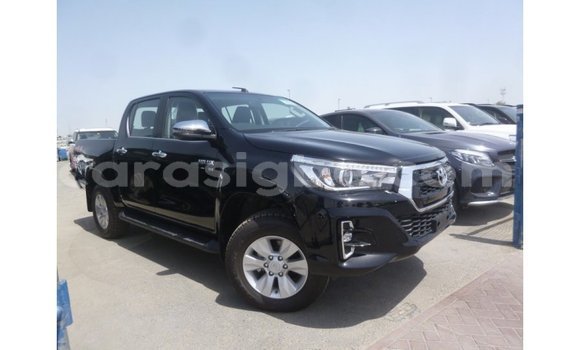Acheter Import Voiture Toyota Hilux Noir à Import - Dubai, Togo Acheter Import Voiture Toyota Hilux Noir à Import - Dubai, Togo
