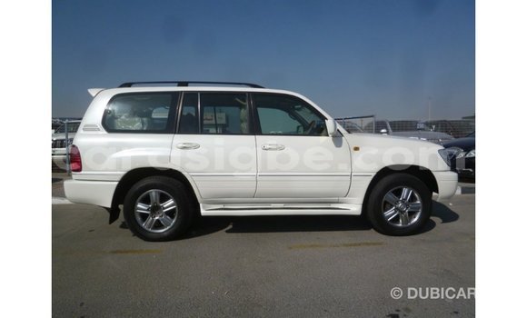 Buy Import Toyota Land Cruiser White Car in Import - Dubai in Togo Buy Import Toyota Land Cruiser White Car in Import - Dubai in Togo