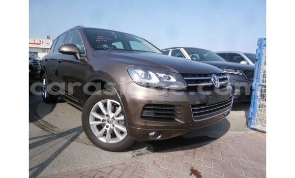 Acheter Import Voiture Volkswagen Touareg Marron à Import - Dubai, Togo Acheter Import Voiture Volkswagen Touareg Marron à Import - Dubai, Togo