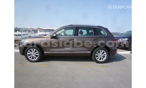 Acheter Import Voiture Volkswagen Touareg Marron à Import - Dubai, Togo Acheter Import Voiture Volkswagen Touareg Marron à Import - Dubai, Togo
