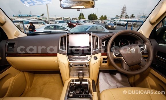Buy Import Toyota Land Cruiser White Car in Import - Dubai in Togo Buy Import Toyota Land Cruiser White Car in Import - Dubai in Togo