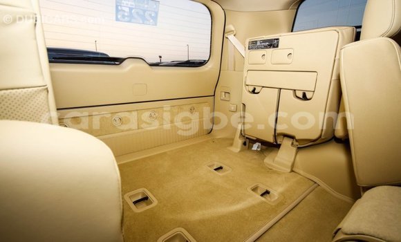 Buy Import Toyota Land Cruiser White Car in Import - Dubai in Togo Buy Import Toyota Land Cruiser White Car in Import - Dubai in Togo