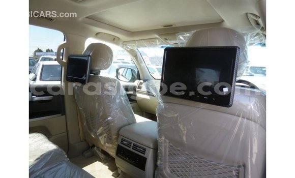 Buy Import Toyota Land Cruiser White Car in Import - Dubai in Togo Buy Import Toyota Land Cruiser White Car in Import - Dubai in Togo