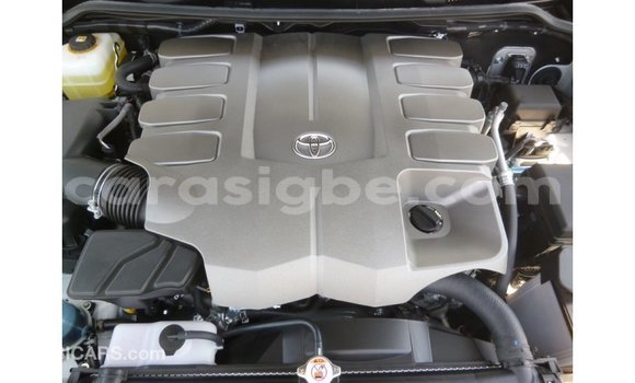 Buy Import Toyota Land Cruiser White Car in Import - Dubai in Togo Buy Import Toyota Land Cruiser White Car in Import - Dubai in Togo