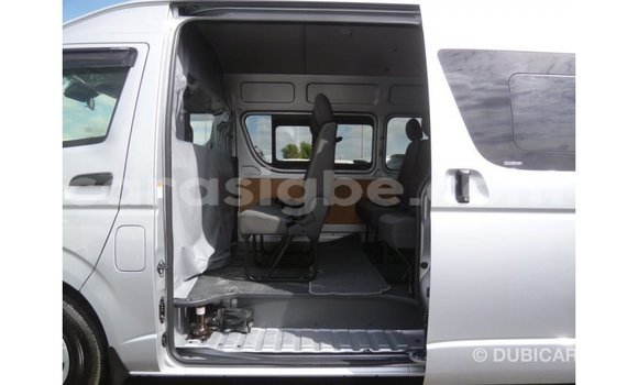 Acheter Import Voiture Toyota Hiace Autre à Import - Dubai, Togo Acheter Import Voiture Toyota Hiace Autre à Import - Dubai, Togo