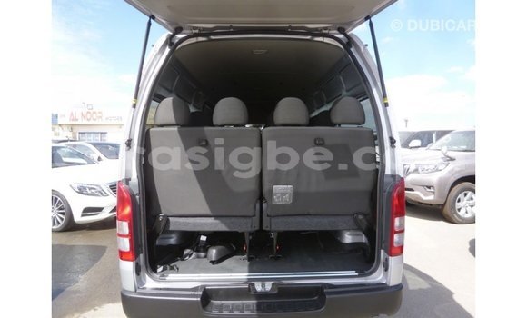 Acheter Import Voiture Toyota Hiace Autre à Import - Dubai, Togo Acheter Import Voiture Toyota Hiace Autre à Import - Dubai, Togo