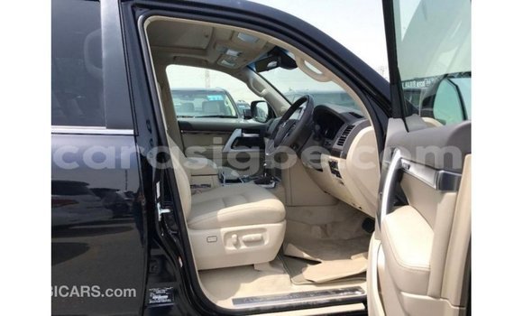 Buy Import Toyota Land Cruiser Black Car in Import - Dubai in Togo Buy Import Toyota Land Cruiser Black Car in Import - Dubai in Togo