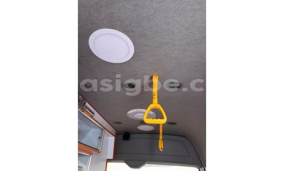 Buy Import Toyota Hiace White Car in Import - Dubai in Togo Buy Import Toyota Hiace White Car in Import - Dubai in Togo