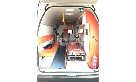 Buy Import Toyota Hiace White Car in Import - Dubai in Togo Buy Import Toyota Hiace White Car in Import - Dubai in Togo