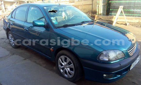 Acheter Occasion Voiture Toyota Avensis Vert à Lomé, Togo