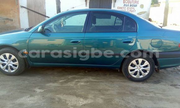 Buy Used Toyota Avensis Green Car in Lome in Togo Buy Used Toyota Avensis Green Car in Lome in Togo