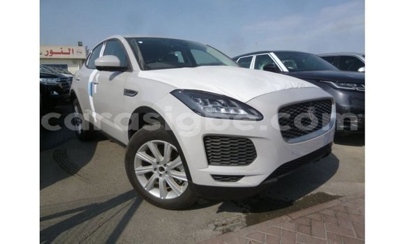 Acheter Import Voiture Jaguar E-Pace Blanc à Import - Dubai, Togo