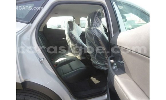 Acheter Import Voiture Jaguar E-Pace Blanc à Import - Dubai, Togo Acheter Import Voiture Jaguar E-Pace Blanc à Import - Dubai, Togo