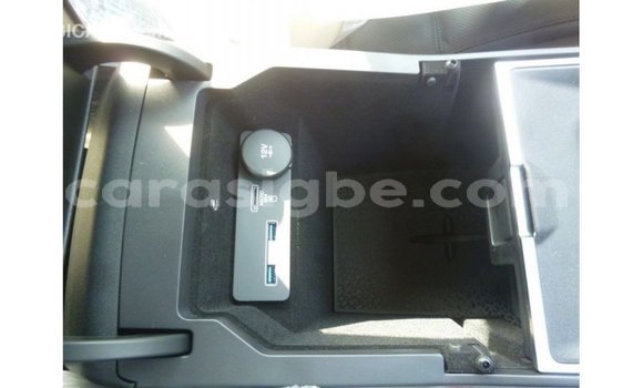 Acheter Import Voiture Jaguar E-Pace Blanc à Import - Dubai, Togo Acheter Import Voiture Jaguar E-Pace Blanc à Import - Dubai, Togo