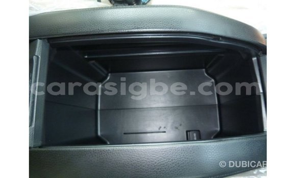 Buy Import Toyota Kluger White Car in Import - Dubai in Togo Buy Import Toyota Kluger White Car in Import - Dubai in Togo