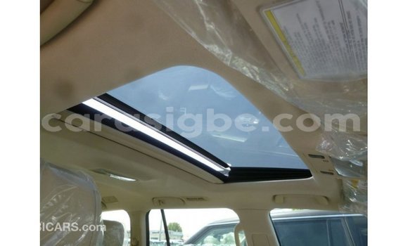 Acheter Import Voiture Toyota Land Cruiser Blanc à Import - Dubai, Togo Acheter Import Voiture Toyota Land Cruiser Blanc à Import - Dubai, Togo