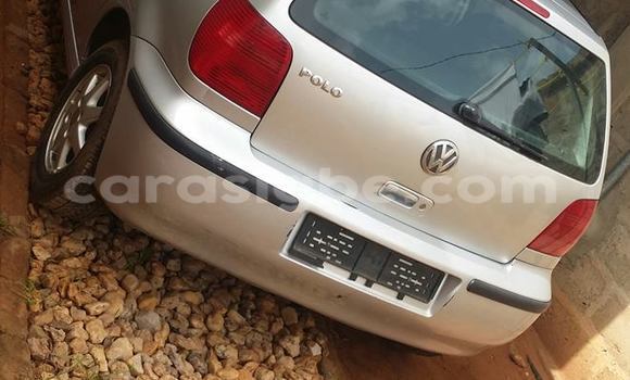Acheter Occasion Voiture Volkswagen Polo Gris à Lomé au Togo Acheter Occasion Voiture Volkswagen Polo Gris à Lomé au Togo