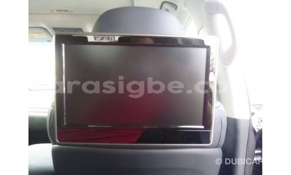 Acheter Import Voiture Toyota Land Cruiser Autre à Import - Dubai, Togo Acheter Import Voiture Toyota Land Cruiser Autre à Import - Dubai, Togo