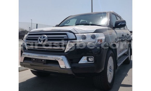 Acheter Import Voiture Toyota Land Cruiser Noir à Import - Dubai, Togo Acheter Import Voiture Toyota Land Cruiser Noir à Import - Dubai, Togo