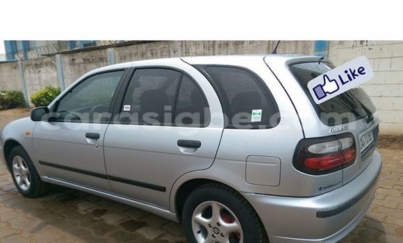 Acheter Occasion Voiture Nissan Almera Gris à Lomé, Togo Acheter Occasion Voiture Nissan Almera Gris à Lomé, Togo