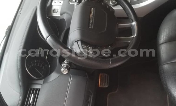 Acheter Occasion Voiture Land Rover Range Rover Evoque Blanc à Lomé, Togo Acheter Occasion Voiture Land Rover Range Rover Evoque Blanc à Lomé, Togo