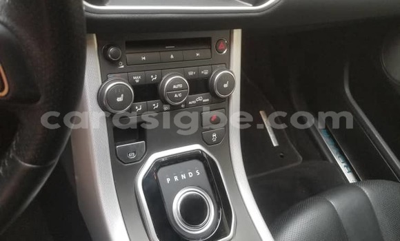 Acheter Occasion Voiture Land Rover Range Rover Evoque Blanc à Lomé, Togo Acheter Occasion Voiture Land Rover Range Rover Evoque Blanc à Lomé, Togo