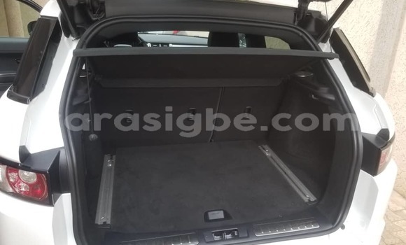 Acheter Occasion Voiture Land Rover Range Rover Evoque Blanc à Lomé, Togo Acheter Occasion Voiture Land Rover Range Rover Evoque Blanc à Lomé, Togo