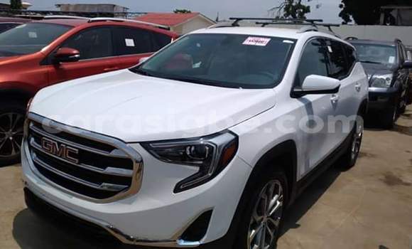 Acheter Occasion Voiture GMC Terrain Blanc à Lomé, Maritime Acheter Occasion Voiture GMC Terrain Blanc à Lomé, Maritime
