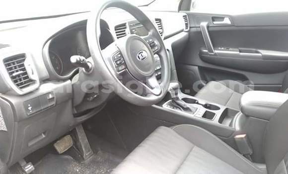 Acheter Occasion Voiture Kia Sportage Blanc à Lomé, Togo Acheter Occasion Voiture Kia Sportage Blanc à Lomé, Togo